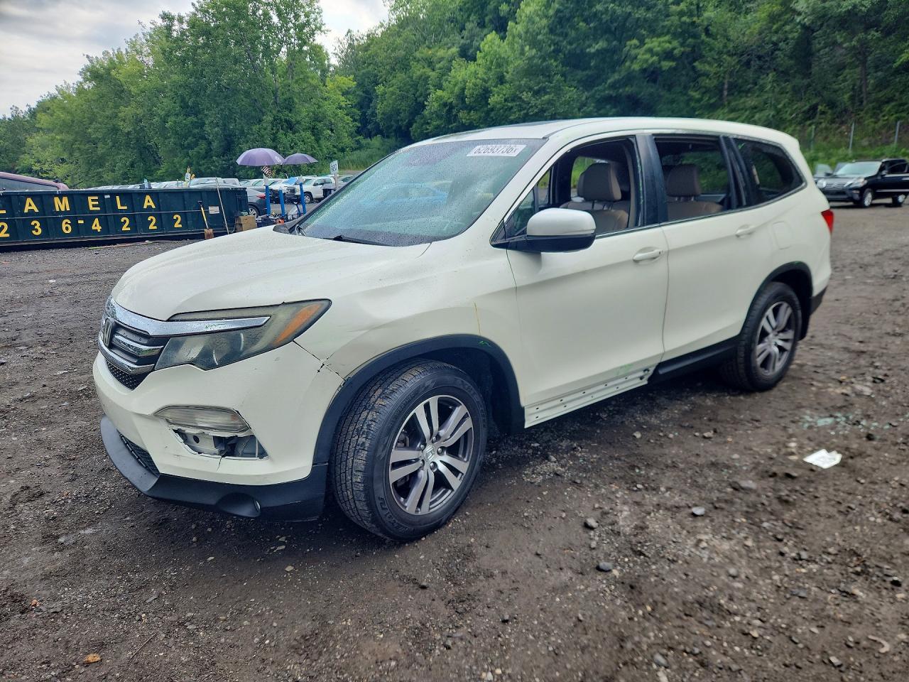 2016 HONDA PILOT EXL SENSING — Front 3/4