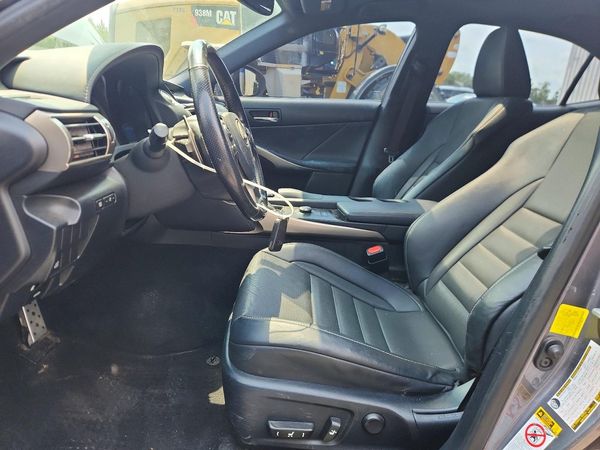 2016 LEXUS IS 300