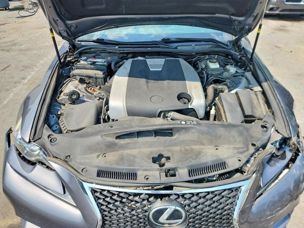 2016 LEXUS IS 300