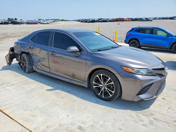 2018 TOYOTA CAMRY L/LE/SE/XLE — Passenger 3/4