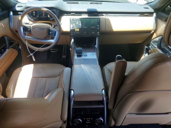 2025 LAND ROVER RANGE ROVER SE