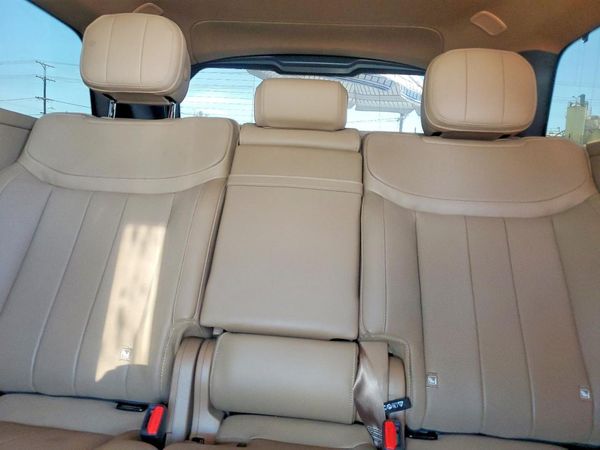 2025 LAND ROVER RANGE ROVER SE