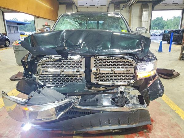 2017 RAM 1500 Laramie