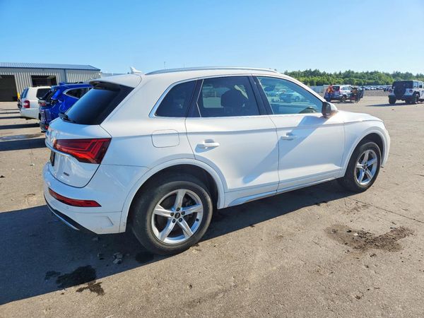 2021 AUDI Q5 quattro Premium
