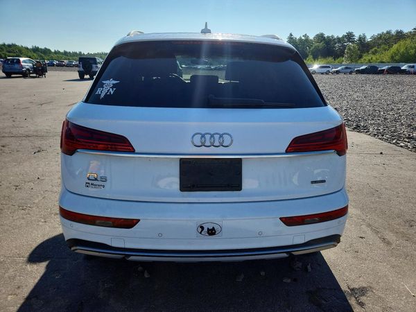 2021 AUDI Q5 quattro Premium