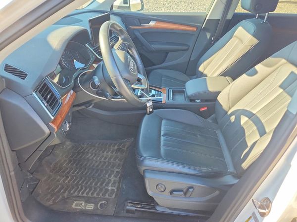 2021 AUDI Q5 quattro Premium