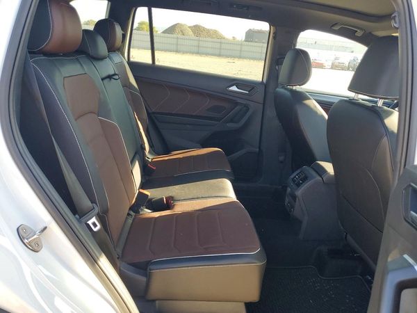 2024 VOLKSWAGEN TIGUAN 4Motion SEL R-Line Black