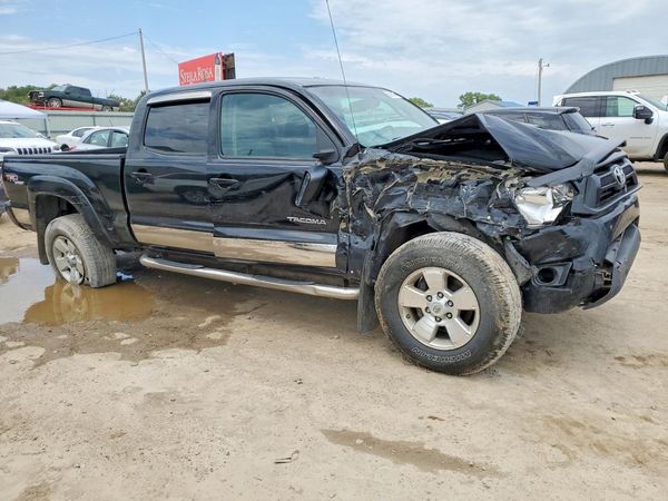 2012 TOYOTA TACOMA