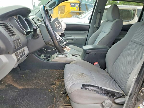 2012 TOYOTA TACOMA