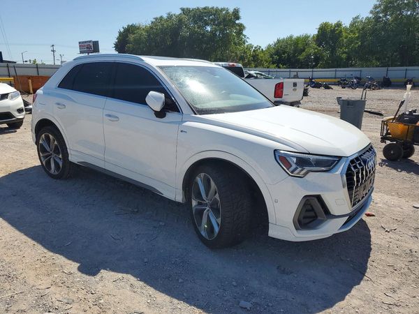 2020 AUDI Q3 S Line quattro Prestige
