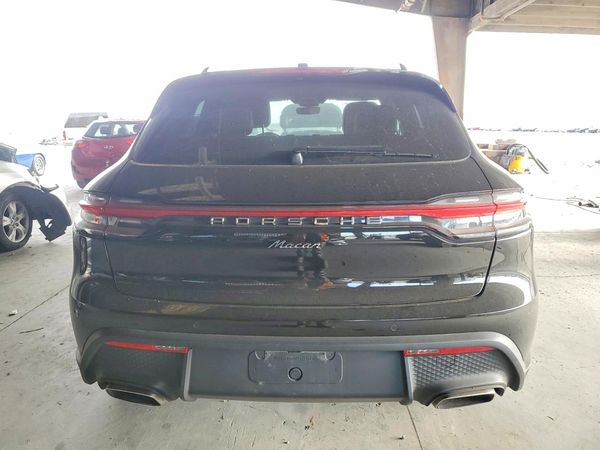 2022 PORSCHE MACAN