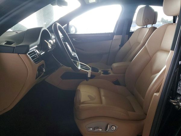 2022 PORSCHE MACAN