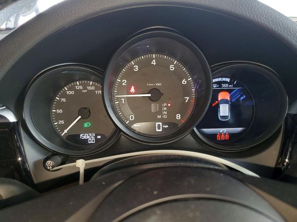 2022 PORSCHE MACAN