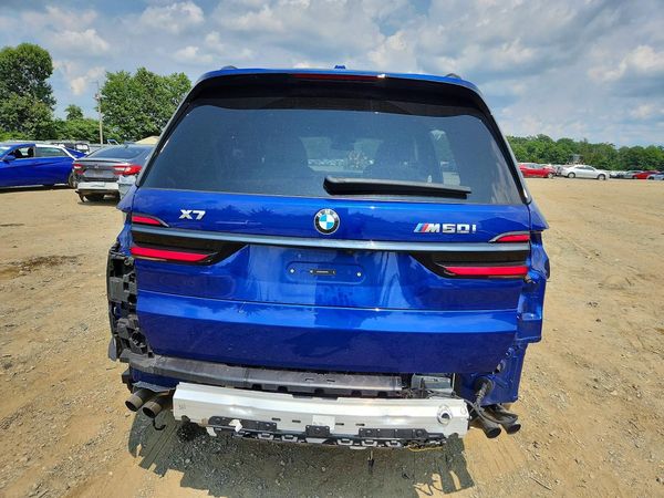 2025 BMW X7 M60i