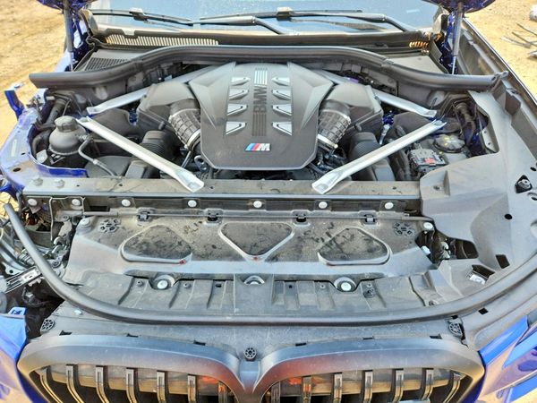 2025 BMW X7 M60i