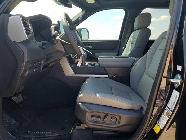2025 TOYOTA TUNDRA