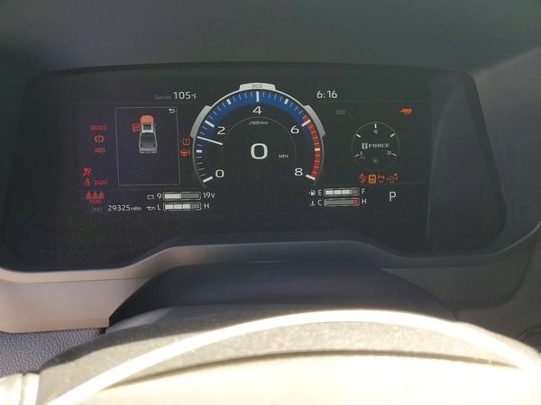 2025 TOYOTA TUNDRA