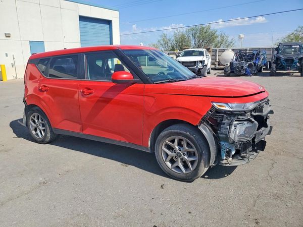 2022 KIA SOUL