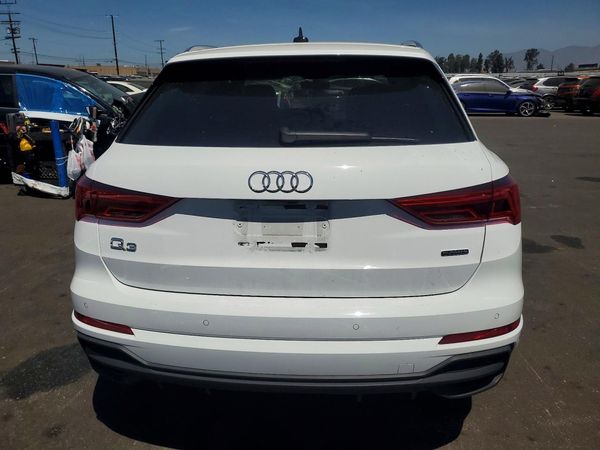 2024 AUDI Q3 S Line quattro Premium