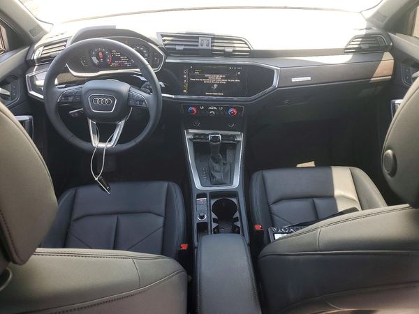2024 AUDI Q3 S Line quattro Premium