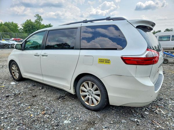 2015 TOYOTA SIENNA