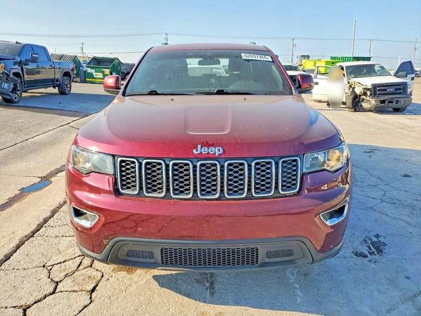 2019 JEEP GRAND CHEROKEE LAREDO 4X2