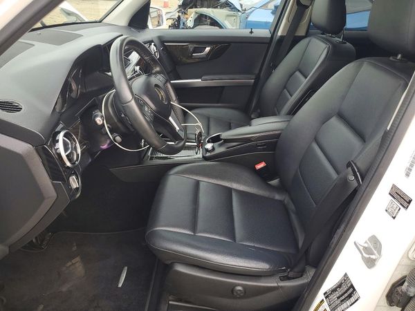 2015 MERCEDES-BENZ GLK