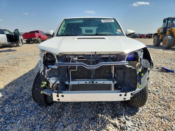 2018 TOYOTA 4RUNNER