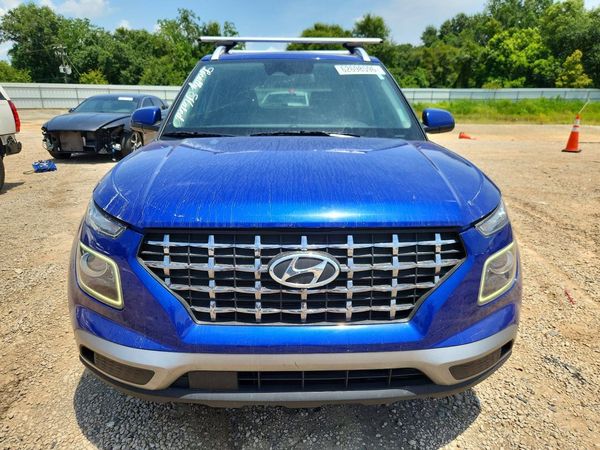 2024 HYUNDAI VENUE SEL / Limited
