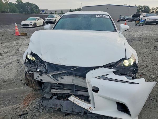 2016 LEXUS IS 200t