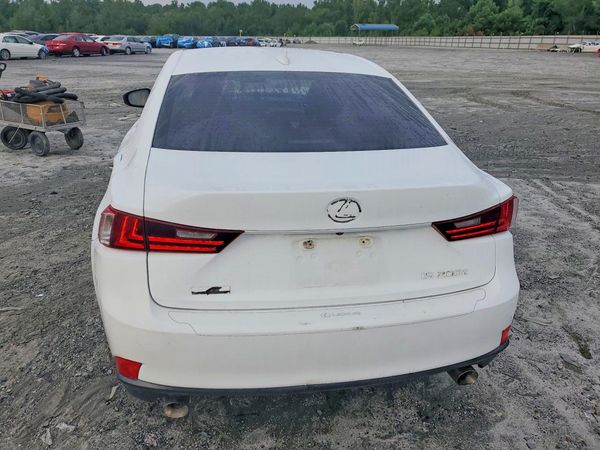 2016 LEXUS IS 200t