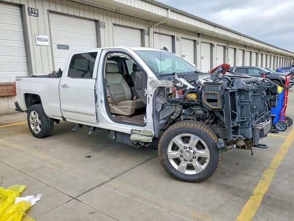 2019 CHEVROLET SILVERADO LTZ