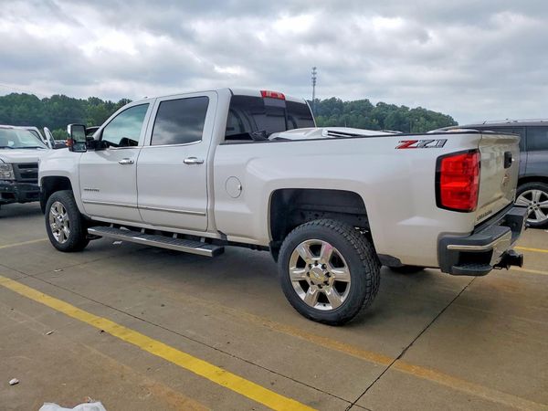 2019 CHEVROLET SILVERADO LTZ