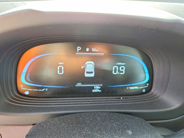 2026 HYUNDAI VENUE SEL, SEL w/ 2-Tone Roof