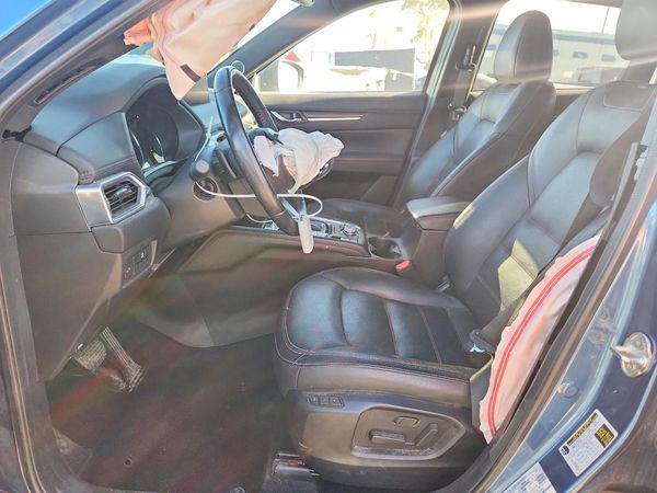 2024 MAZDA CX-5 Premium Package