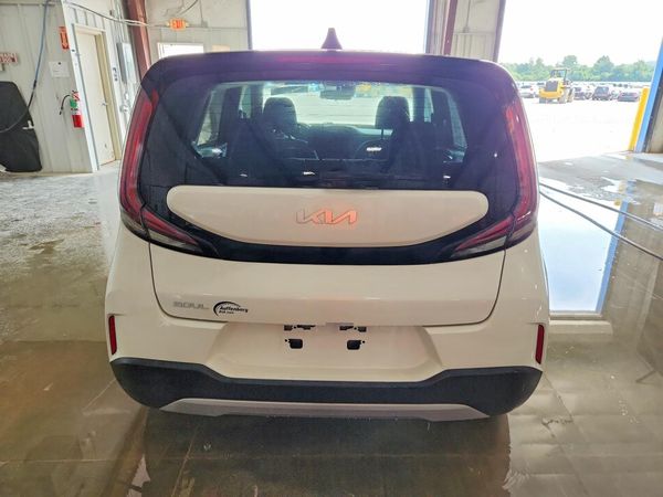 2023 KIA SOUL LX, S