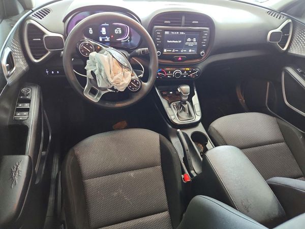 2023 KIA SOUL LX, S