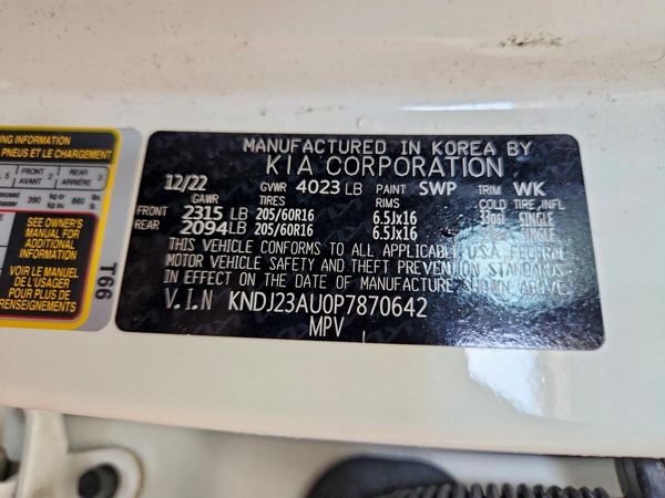 2023 KIA SOUL LX, S