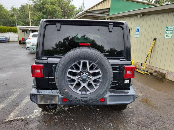 2025 JEEP WRANGLER Sahara