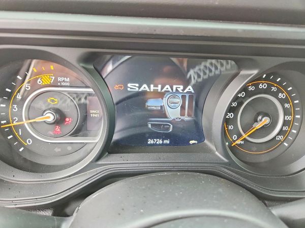 2025 JEEP WRANGLER Sahara