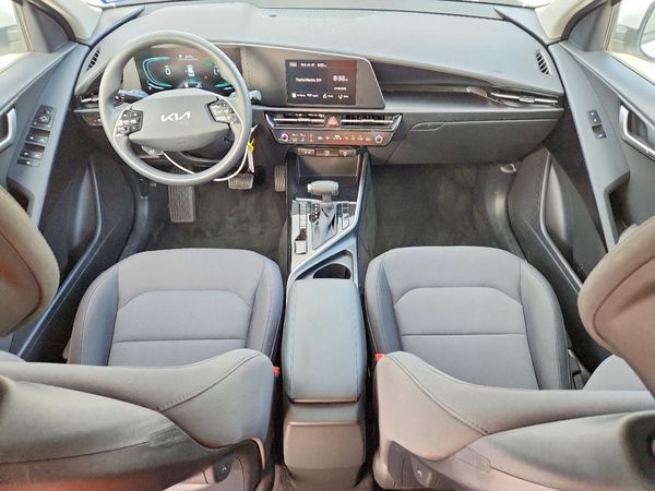 2026 KIA NIRO LX