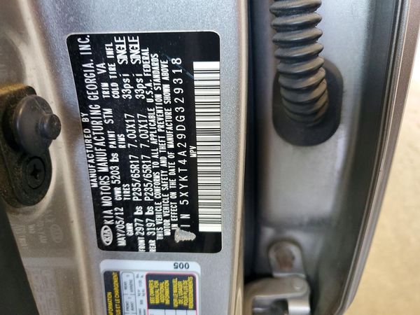 2013 KIA SORENTO Base / LX