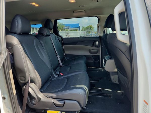 2026 KIA CARNIVAL EX