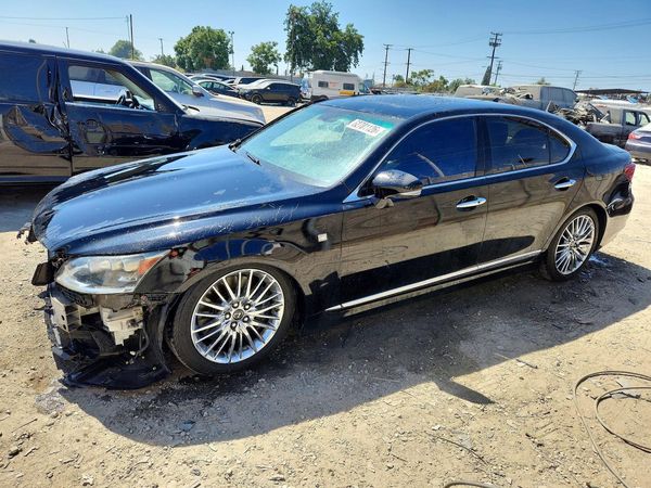 2013 LEXUS LS 460