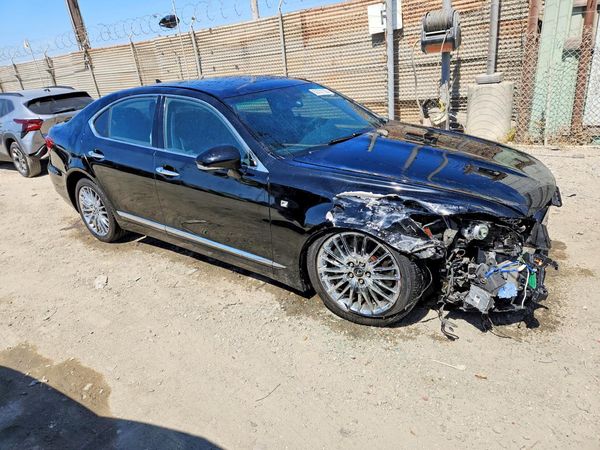 2013 LEXUS LS 460