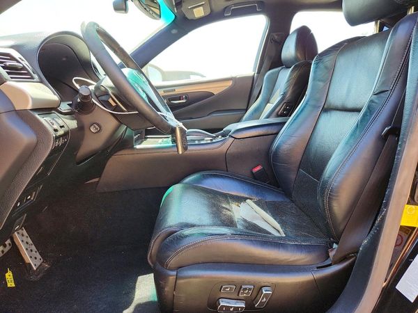 2013 LEXUS LS 460