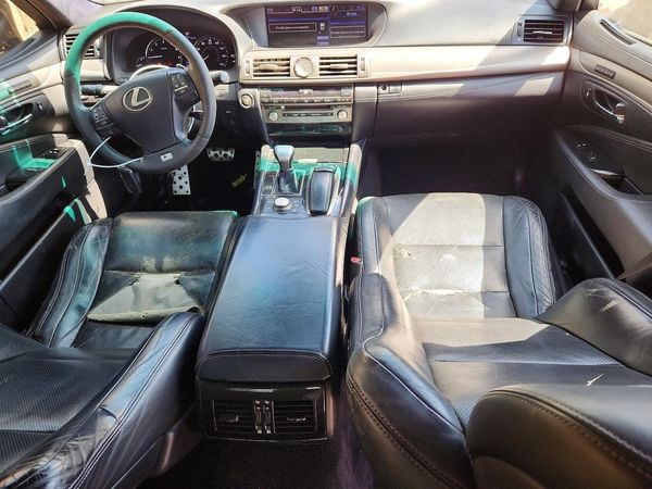 2013 LEXUS LS 460