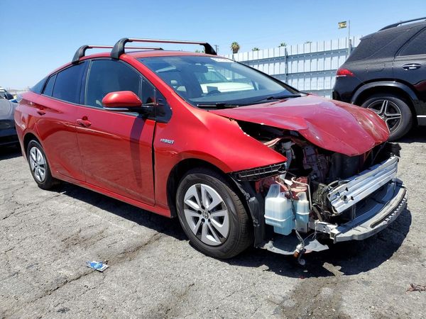2016 TOYOTA PRIUS