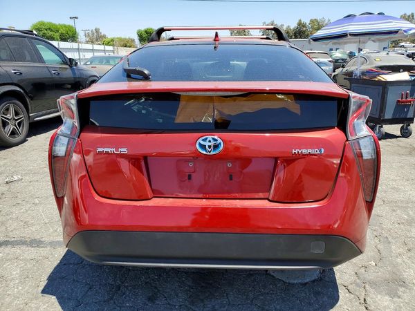 2016 TOYOTA PRIUS