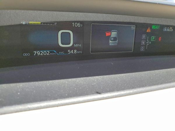 2016 TOYOTA PRIUS